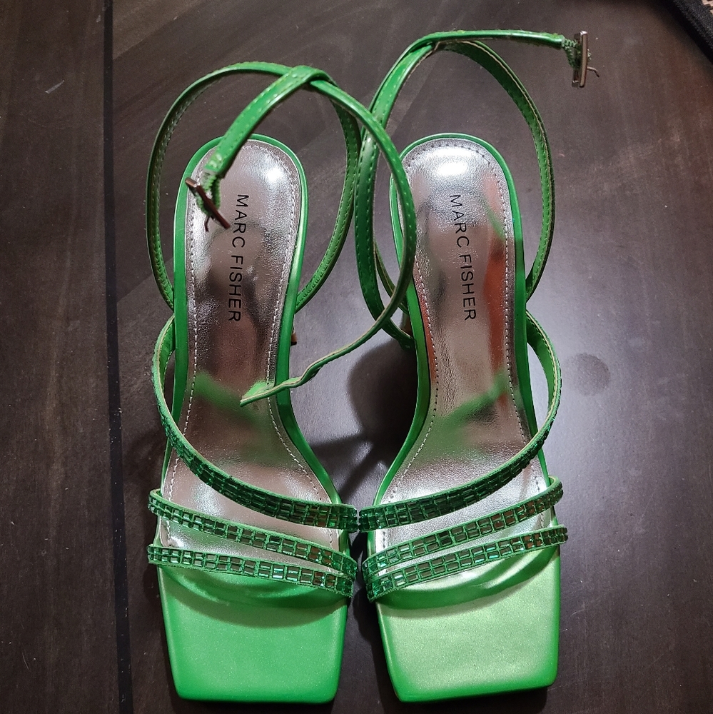 Marc Fisher, 6.5 green heels